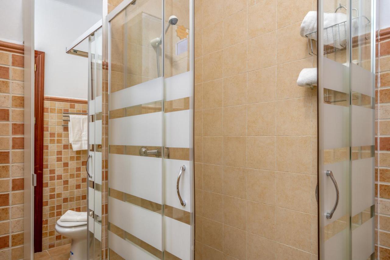 Ferienwohnung Spacious Flat In The Heart Of Torremolinos Ref 39 Exterior foto
