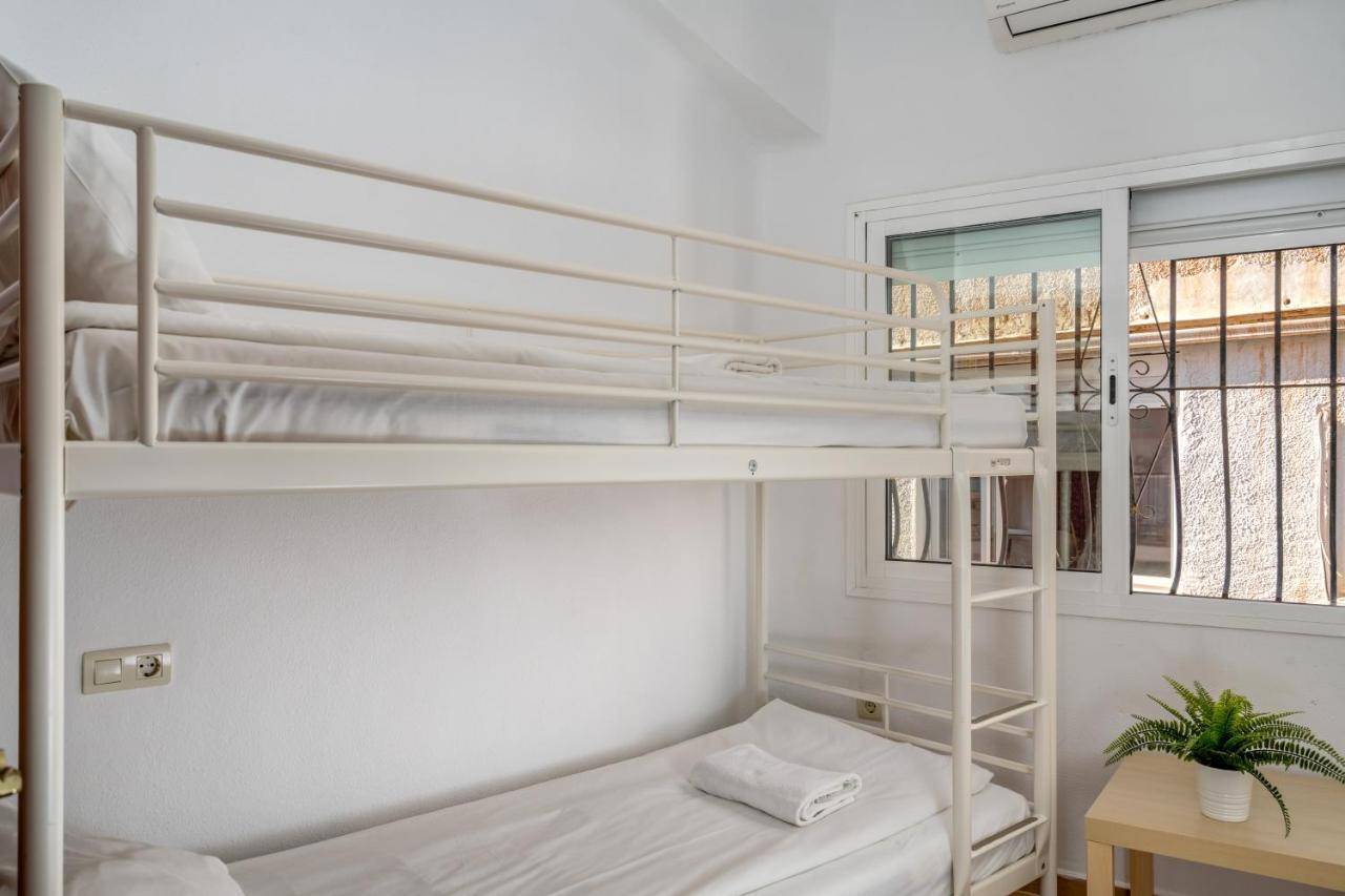 Ferienwohnung Spacious Flat In The Heart Of Torremolinos Ref 39 Exterior foto